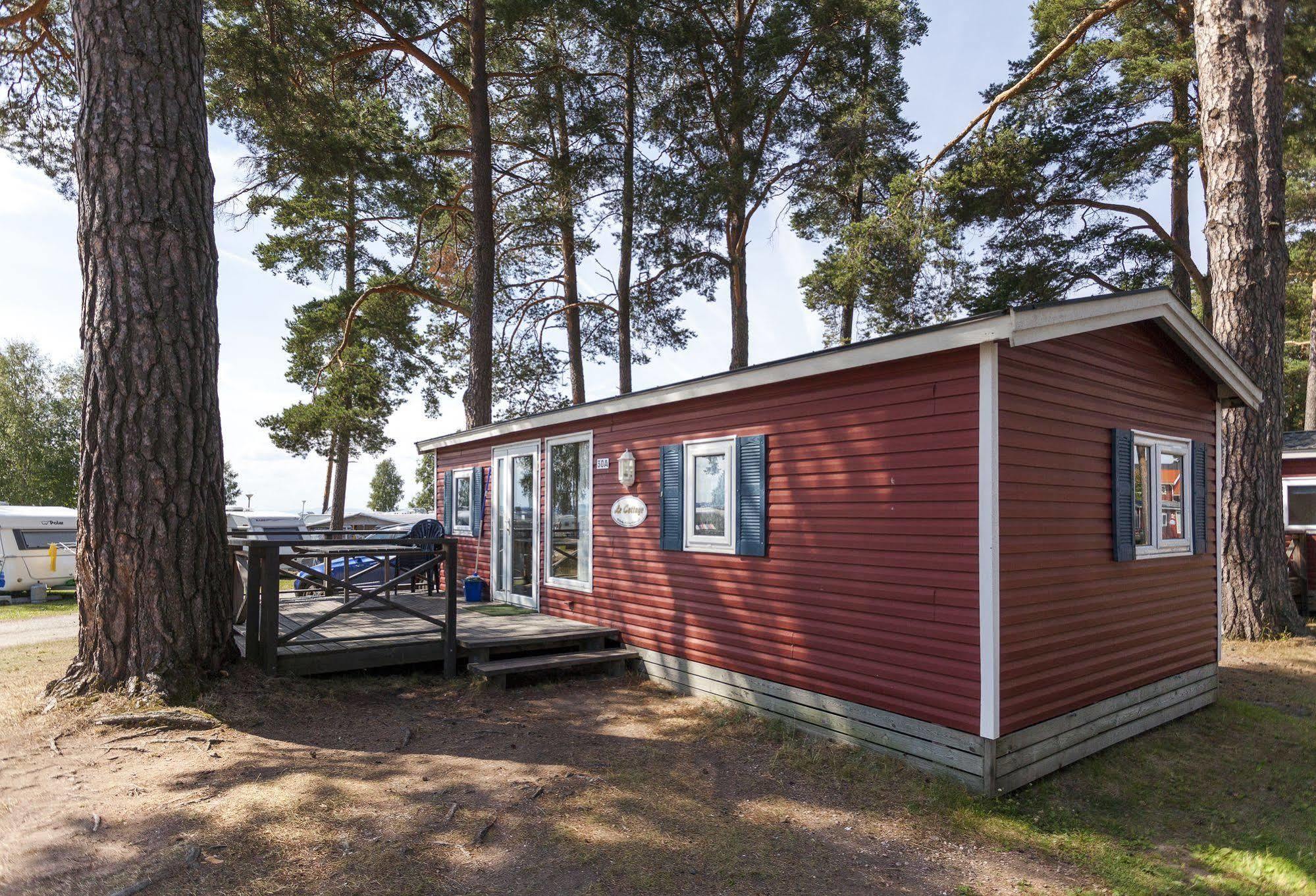 Отель First Camp Siljansbadet - Raettvik Экстерьер фото
