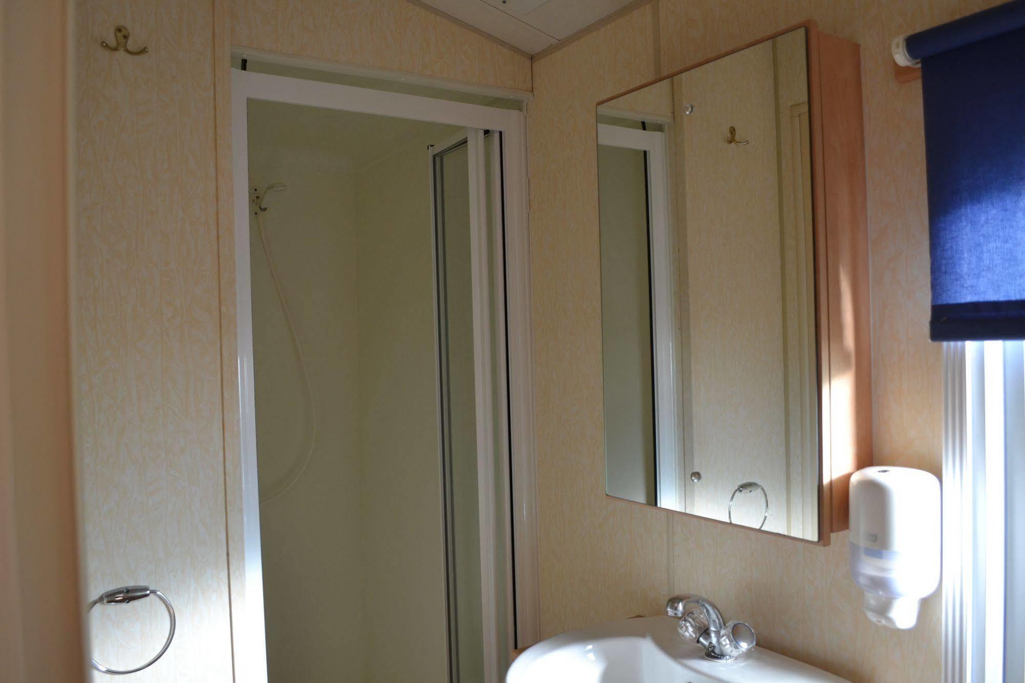 Отель First Camp Siljansbadet - Raettvik Экстерьер фото